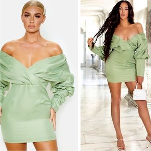 PrettyLittleThing•Sage Green•Off shoulder Ruched Bodycon Dress•Sz 8